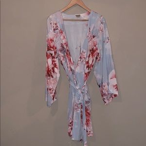 Plum Pretty Sugar robe